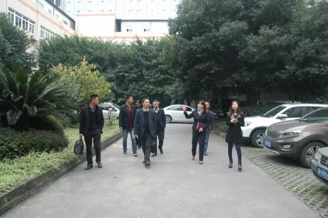 狠狠亚洲超碰狼人久久