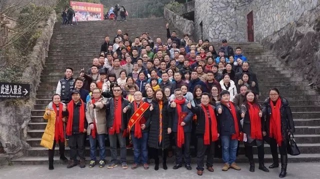 狠狠亚洲超碰狼人久久